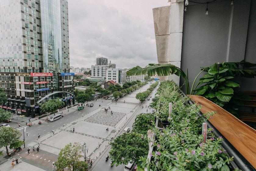 Căn Hộ Có Ban Công Và Phòng Tắm Bên Ngoài Căn Hộ Có Ban Công Và Phòng Tắm Bên Ngoài