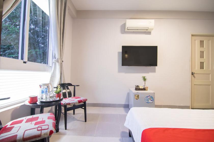 Phòng Giường Đôi Hạng Bình Dân