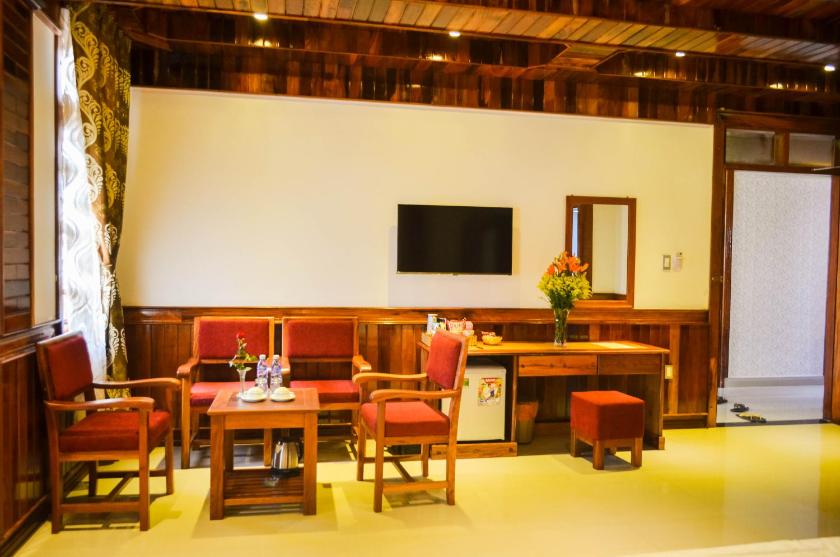 Suite Gia Đình Có Ban Công Suite Gia Đình Có Ban Công