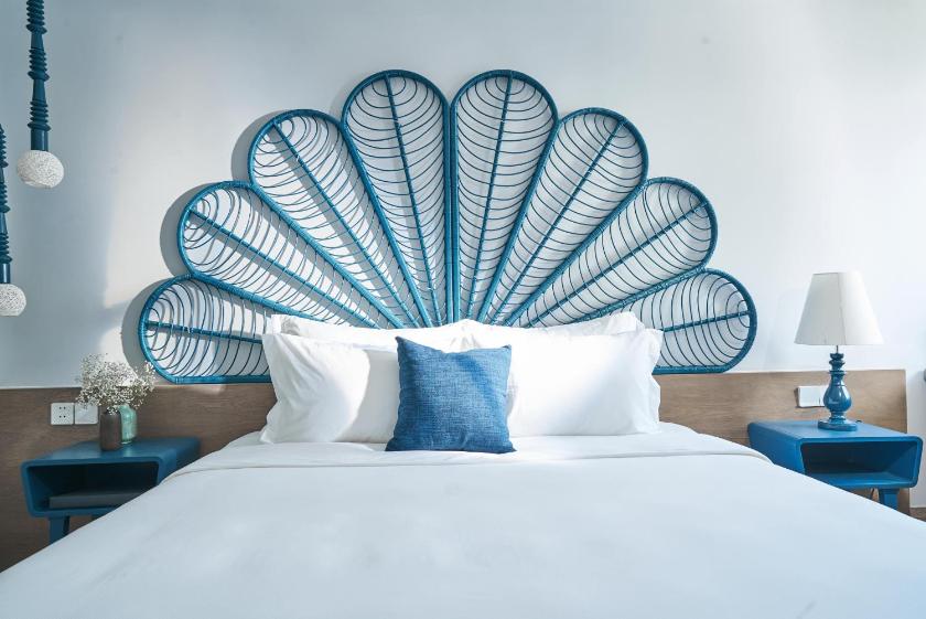 Phòng Deluxe Giường Đôi Nhìn Ra Thành Phố