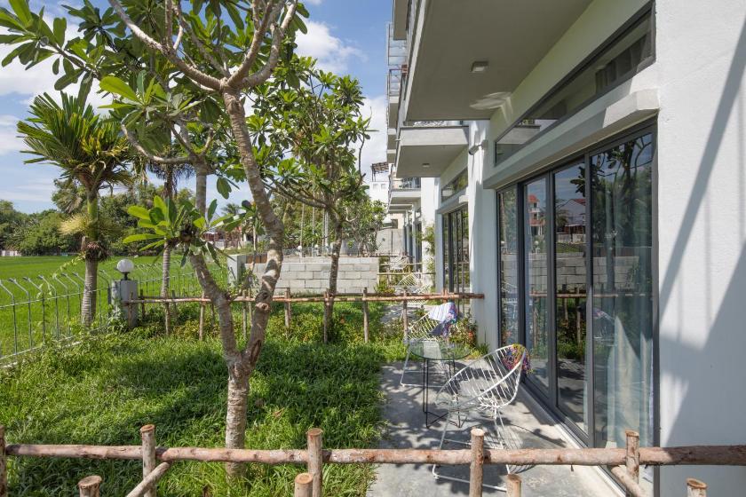 Phòng Gia Đình Có Vườn Riêng