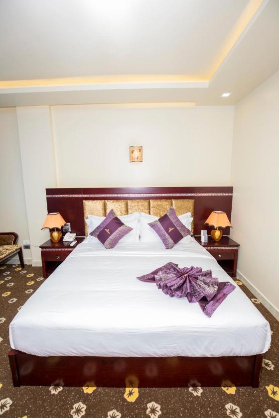 Suite Nhìn Ra Thành Phố