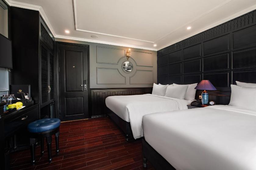 Triple Suite Ocean View with Private Balcony