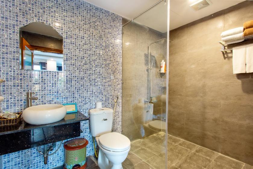 Phòng Deluxe Giường Đôi Có Ban Công Phòng Deluxe Giường Đôi Có Ban Công