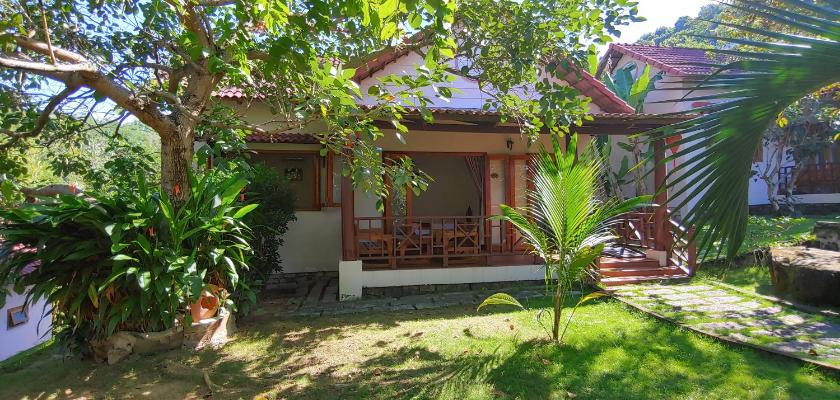Bungalow Gia Đình - Cửa Nối