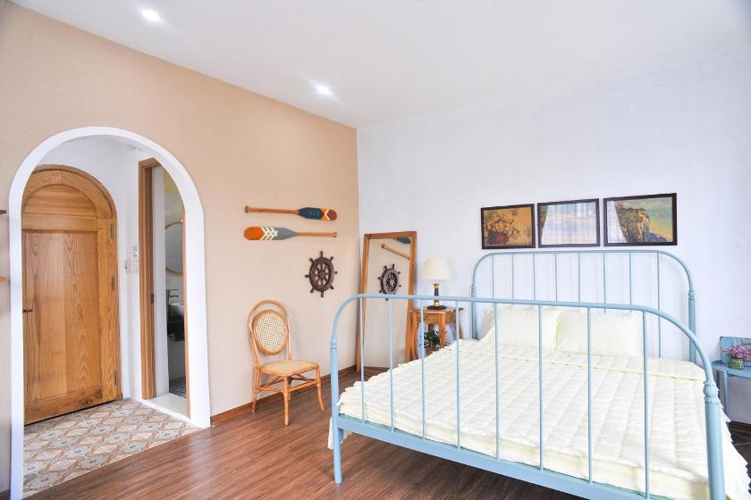 Phòng Deluxe Giường Đôi Có Ban Công