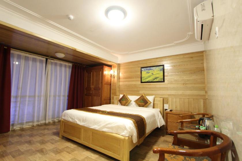 Phòng Deluxe Có Giường Cỡ Queen Phòng Deluxe Có Giường Cỡ Queen