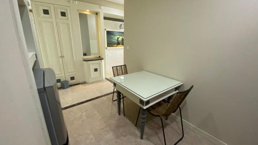 Căn Hộ Nhìn Ra Biển Căn Hộ Nhìn Ra Biển