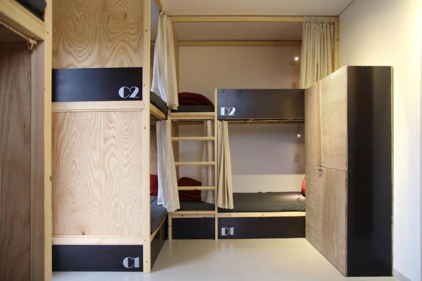 Giường Trong Phòng Nghỉ Tập Thể 8 Giường Cho Cả Nam Và Nữ