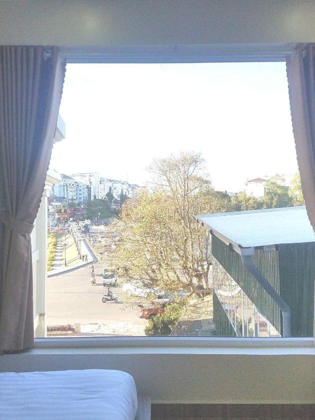 Phòng Deluxe Có 2 Giường Cỡ Queen Phòng Deluxe Có 2 Giường Cỡ Queen