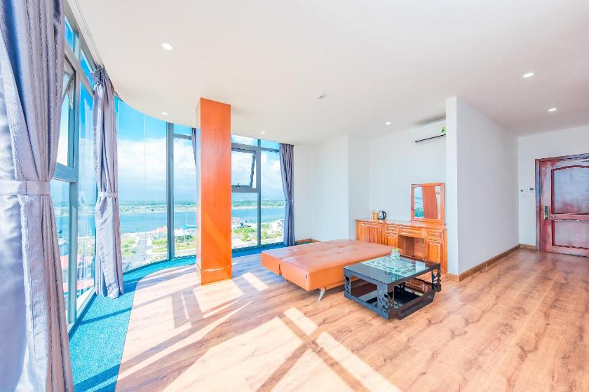 Phòng Deluxe Giường Đôi