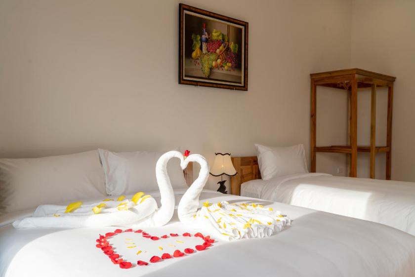 Phòng Deluxe cho 3 Người Phòng Deluxe cho 3 Người