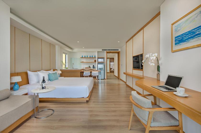 Suite Gia Đình 2 Phòng Ngủ - Ưu Đãi Spa Suite Gia Đình 2 Phòng Ngủ - Ưu Đãi Spa