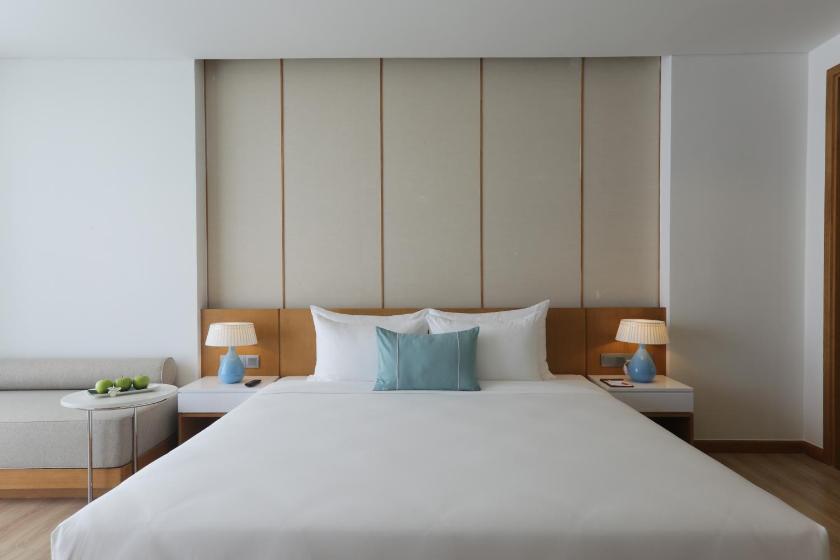 Suite Premier Giường Đôi Nhìn Ra Đại Dương - Ưu Đãi Spa Suite Premier Giường Đôi Nhìn Ra Đại Dương - Ưu Đãi Spa