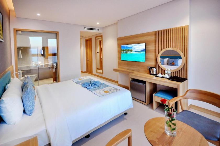 Phòng Deluxe Giường Đôi Nhìn Ra Biển Phòng Deluxe Giường Đôi Nhìn Ra Biển
