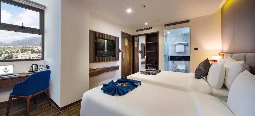 Phòng Deluxe cho 3 Người Phòng Deluxe cho 3 Người