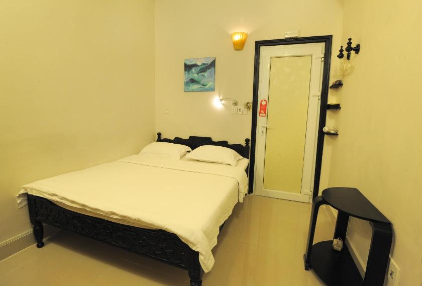 Phòng Giường Đôi Hạng Tiết Kiệm