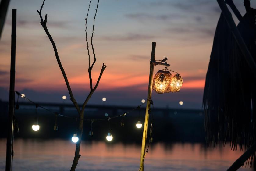 Phòng 4 người nhìn ra vườn Phòng 4 người nhìn ra vườn