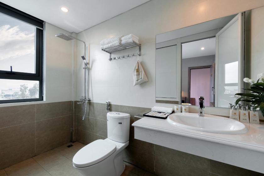 Phòng Giường Đôi Hạng Tiết Kiệm Phòng Giường Đôi Hạng Tiết Kiệm