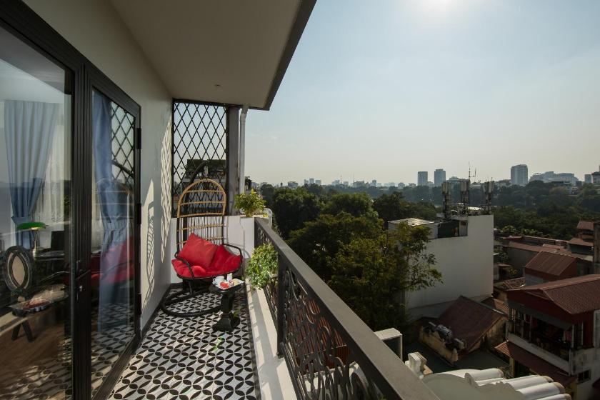 Suite Junior Có Ban Công