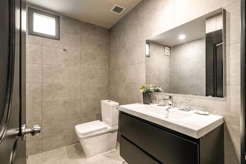 Phòng Executive Nhìn Ra Thành Phố