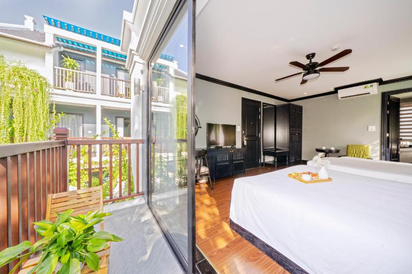 Phòng cho 3 người có Ban Công