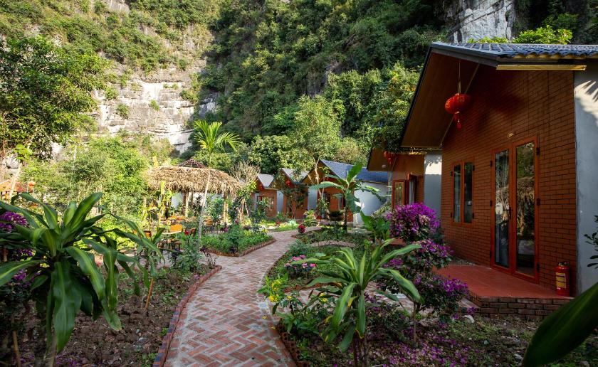 Phòng Giường Đôi Nhìn Ra Hồ Nước