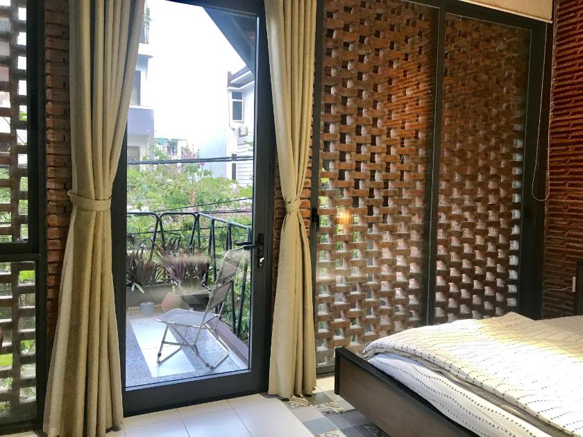 Phòng Deluxe Giường Đôi Có Ban Công