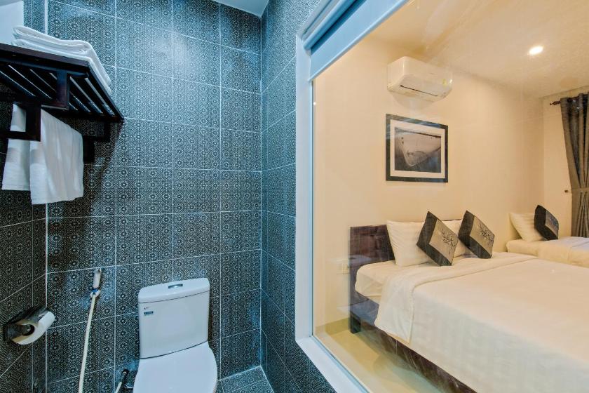 Phòng Deluxe Giường Đôi Có Ban Công Phòng Deluxe Giường Đôi Có Ban Công