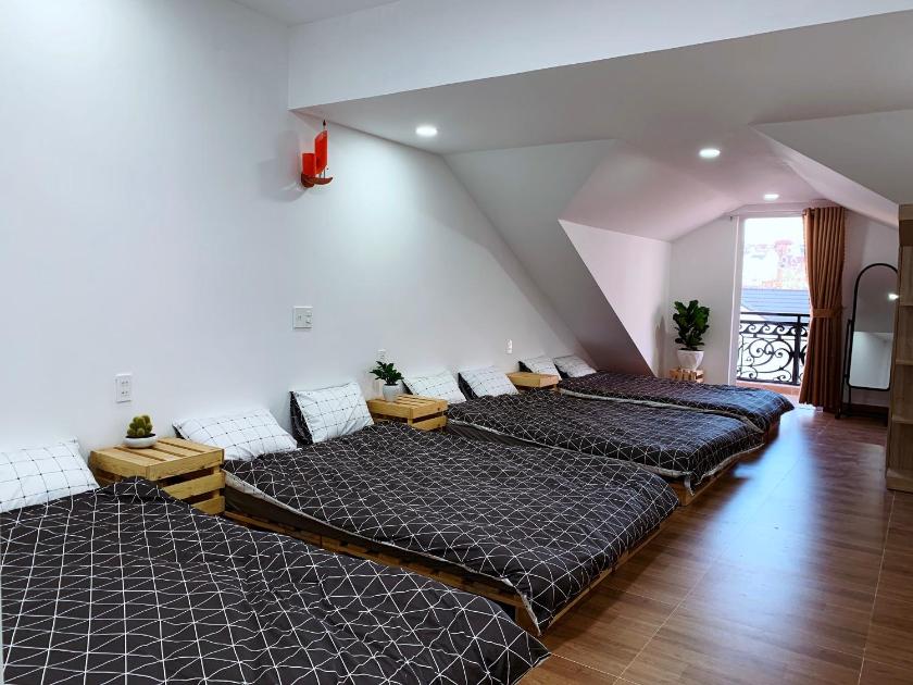 Phòng Ngủ Tập Thể 4 Giường Cho Cả Nam Và Nữ  Phòng Ngủ Tập Thể 4 Giường Cho Cả Nam Và Nữ