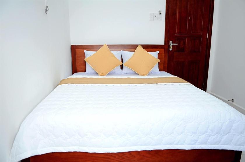 Phòng Deluxe (2 Người lớn + 1 Trẻ em) Phòng Deluxe (2 Người lớn + 1 Trẻ em)