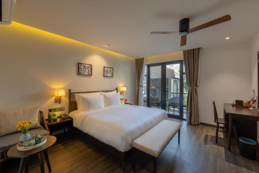 Suite Có Giường Cỡ King Với Ban Công - Phiếu ưu đãi 1 năm cho phép khách thoải mái thay đổi ngày lưu trú