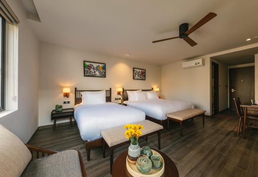 Phòng Gia Đình Có Ban Công