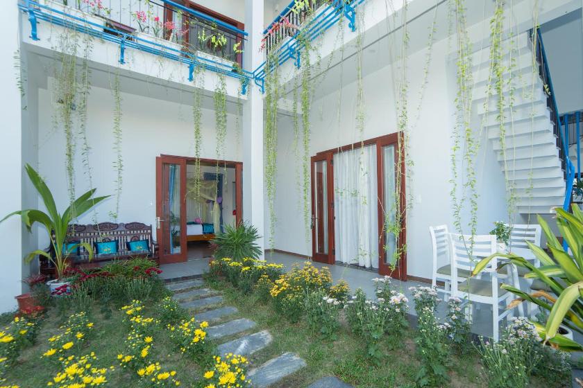 Phòng 3 Người Có Sân Hiên Phòng 3 Người Có Sân Hiên