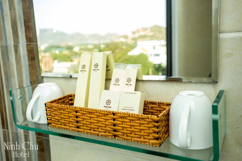 Phòng Deluxe Giường Đôi Nhìn Ra Biển