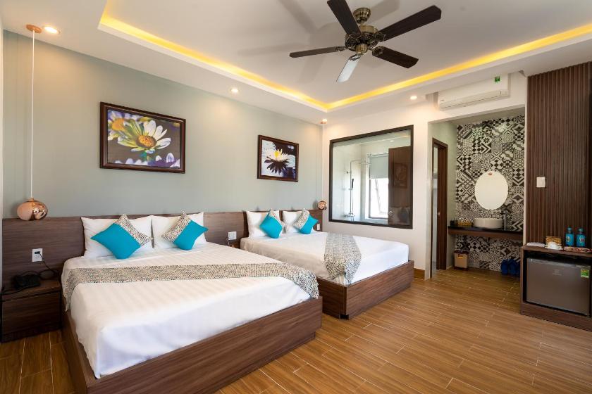 Phòng Gia Đình Có Ban Công Phòng Gia Đình Có Ban Công