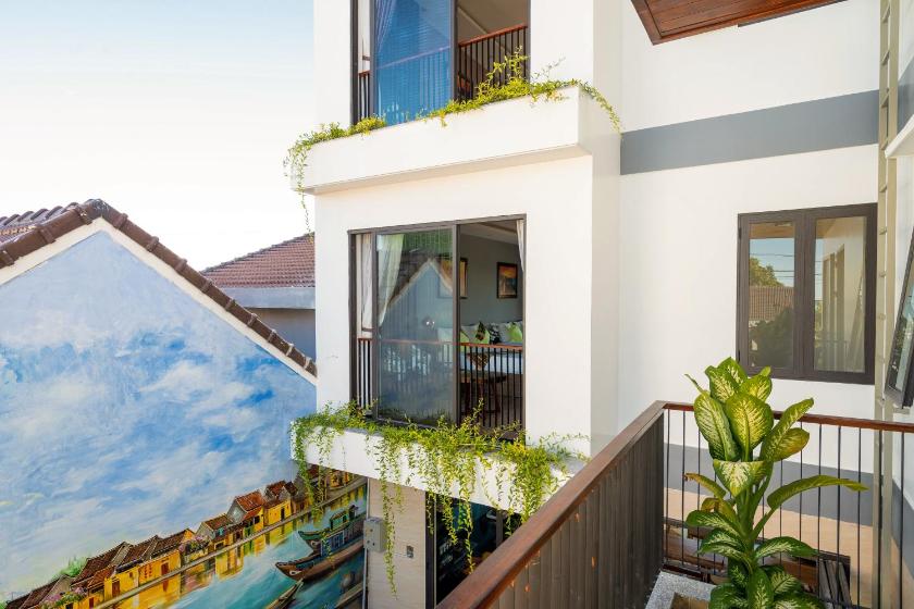 Phòng Gia Đình Có Ban Công Phòng Gia Đình Có Ban Công