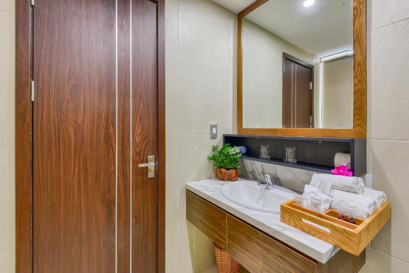 Phòng Giường Đôi Nhìn Ra Vườn