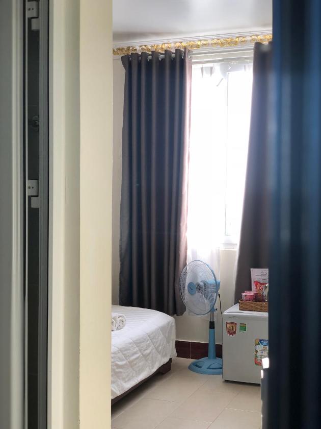 Phòng 3 Người Nhìn Ra Vườn