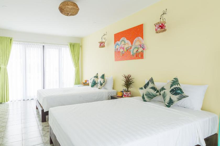 Phòng Gia Đình Có Ban Công