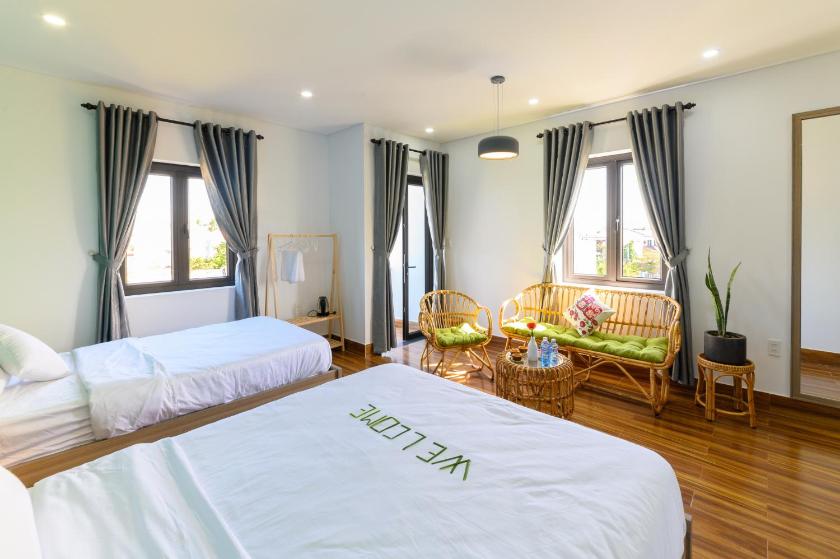 Phòng Gia Đình Có Ban Công Phòng Gia Đình Có Ban Công