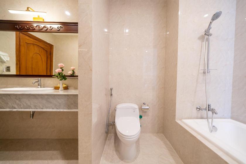 Suite Có Giường Cỡ Queen Và Bồn Tắm Spa Suite Có Giường Cỡ Queen Và Bồn Tắm Spa