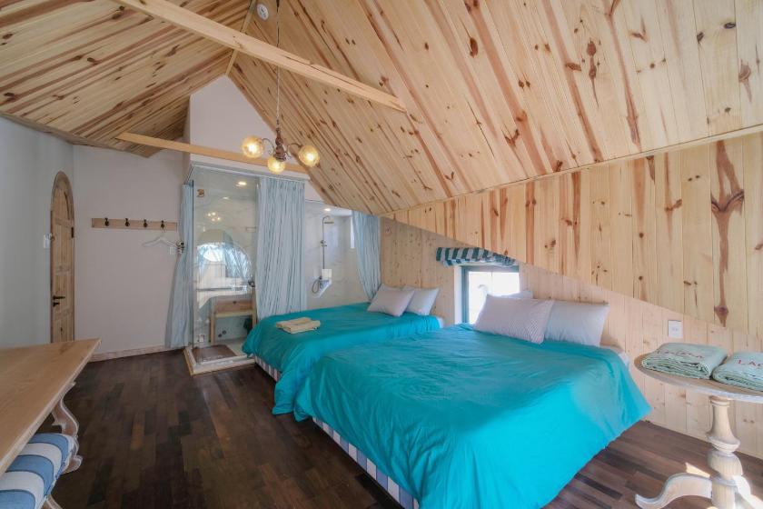 Phòng 4 Người Có Phòng Tắm Riêng