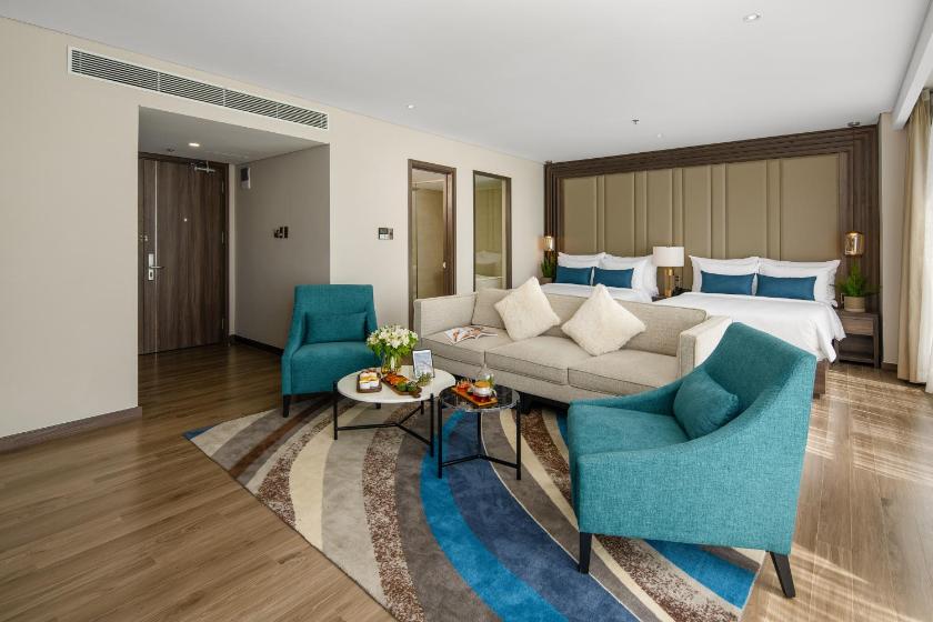 Phòng Gia Đình Executive Nhìn Ra Một Phía Biển Phòng Gia Đình Executive Nhìn Ra Một Phía Biển