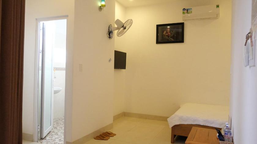 Phòng Giường Đôi Hạng Tiết Kiệm Phòng Giường Đôi Hạng Tiết Kiệm