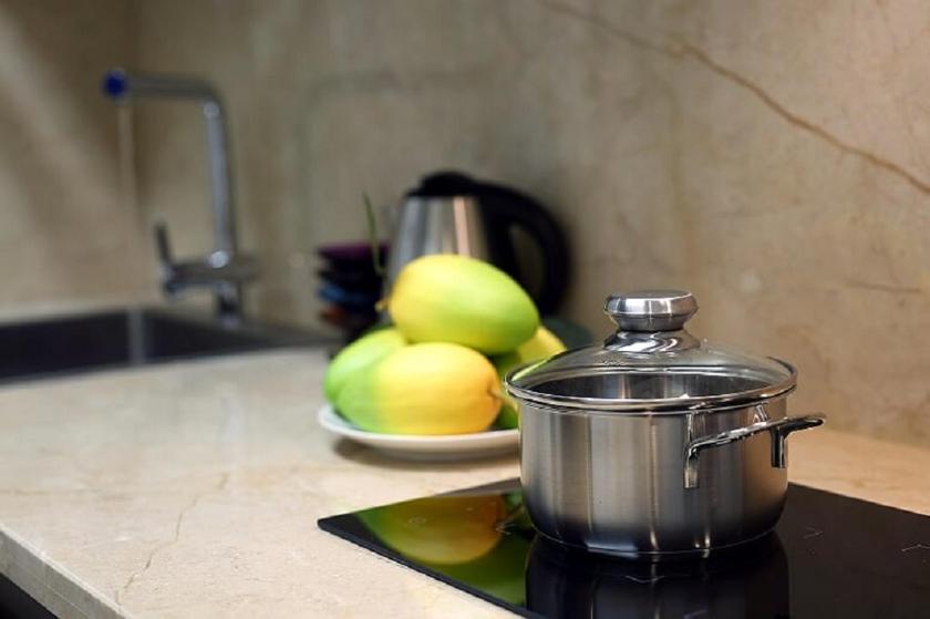 Suite Gia Đình Có Ban Công Nhìn Ra Tòa Nhà Landmark 81 Suite Gia Đình Có Ban Công Nhìn Ra Tòa Nhà Landmark 81