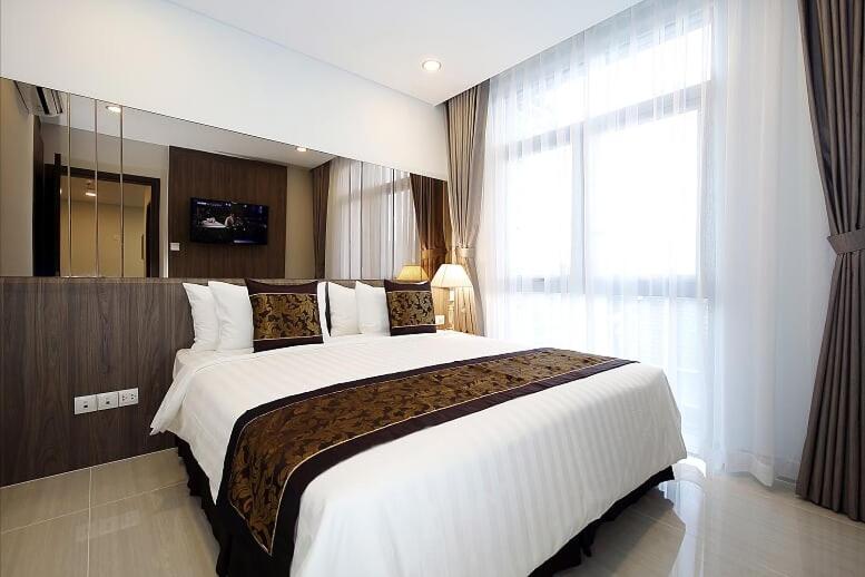 Suite Deluxe Có Giường Cỡ King Nhìn Ra Tòa Nhà Landmark 81 Suite Deluxe Có Giường Cỡ King Nhìn Ra Tòa Nhà Landmark 81