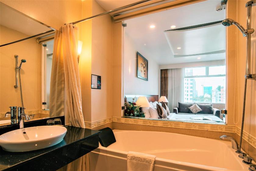 Phòng Deluxe Premier Giường Đôi