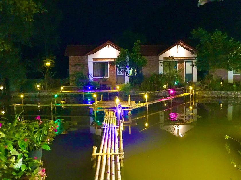 Bungalow Deluxe Nhìn Ra Khu Vườn