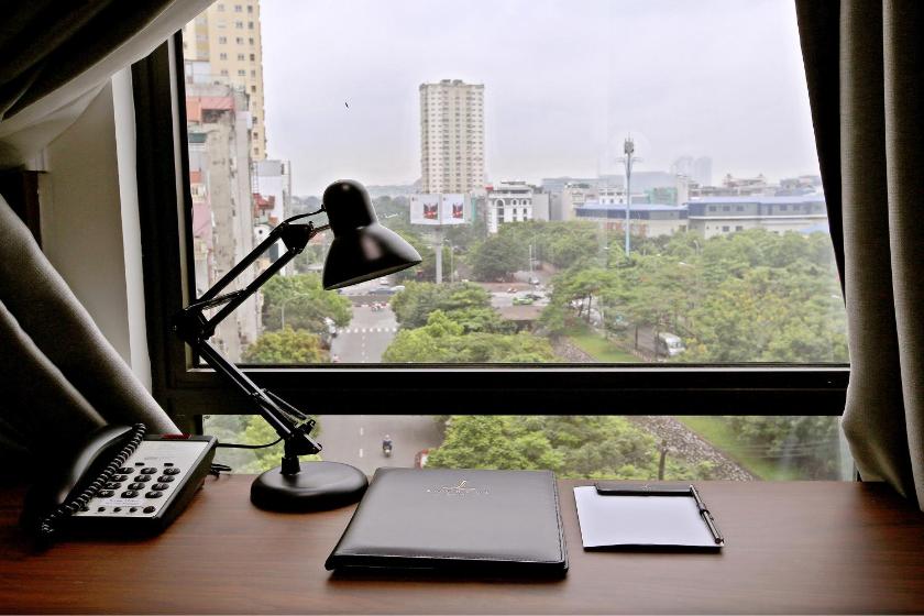 Phòng Deluxe Có Giường Cỡ Queen Phòng Deluxe Có Giường Cỡ Queen